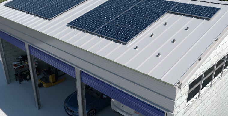 Koplanares System mit gelochter Führung aus Stahl Atlantis C4-M Indextrut Solar GP-XS. Direkte Befestigung an der Unterseite des diskontinuierlichen Profils